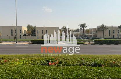 متجر - استوديو - 1 للايجار في واي-15 - طراز إنجليزي - المدينة العالمية - دبي متجر - استوديو - 1 للايجار في واي-15 - طراز إنجليزي - المدينة العالمية - دبي
