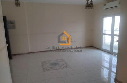 Apartment - 1 Bedroom - 1 Bathroom for rent in Al Qulaya'ah - Al Sharq - Sharjah