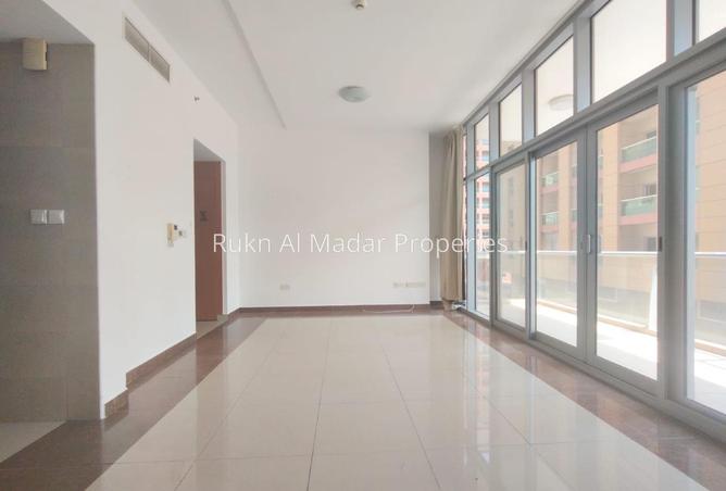1BHK الوحدة الأخيرة منطقة لعب جمنازيوم موقف سيارات مغطى