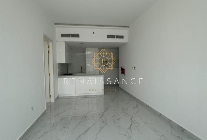 Bright and Spacious 1BR | Well Maintained Building
