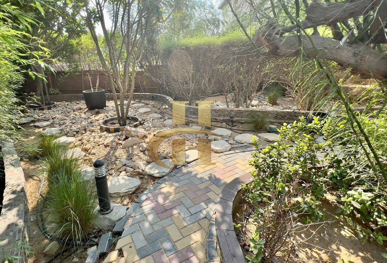 Private Pool | Direct on the Park | Book Now photo 16