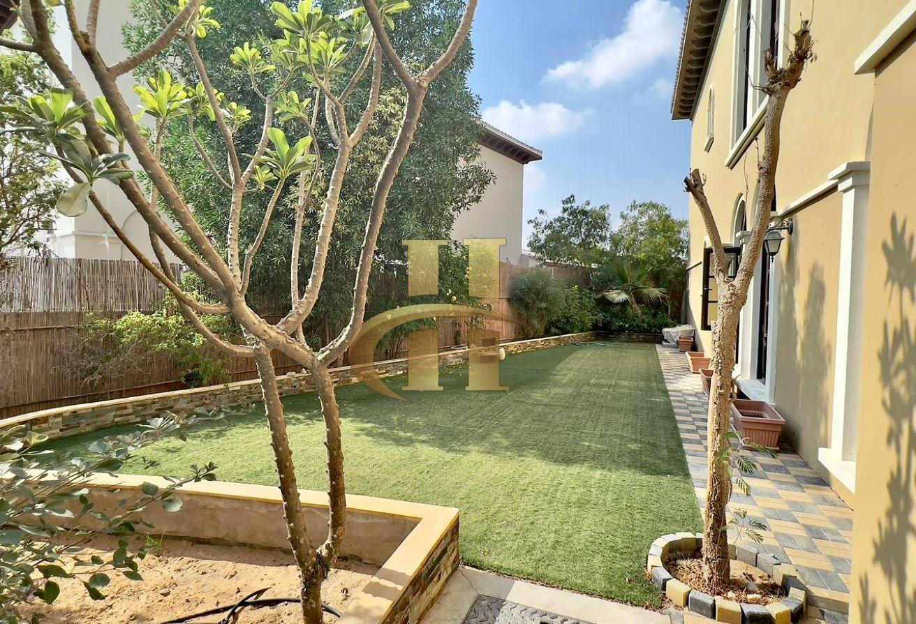 Private Pool | Direct on the Park | Book Now photo 17