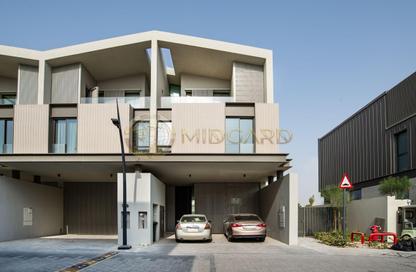 Townhouse - 3 Bedrooms - 4 Bathrooms for sale in Nad Al Sheba Gardens - Nad Al Sheba 1 - Nad Al Sheba - Dubai