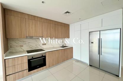 شقة - 2 غرف نوم - 2 حمامات للايجار في برج Beach Vista 1 - بيتش فيستا - إعمار بيتشفرونت - دبي هاربور - دبي