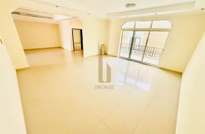 Villa - 4 Bedrooms - 4 Bathrooms for rent in Jumeirah 2 Villas - Jumeirah 2 - Jumeirah - Dubai