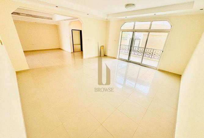 82788170 - Property Main Image