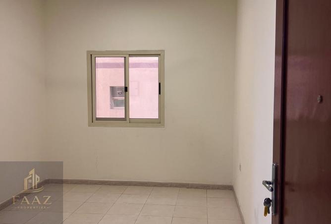 121553378 - Property Image 3