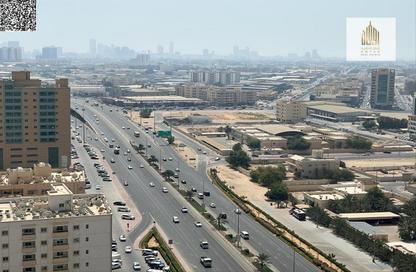 عمارة بالكامل - 8 غرف نوم - 8 حمامات للبيع في بناية ثريا المجاز - المجاز 3 - المجاز - الشارقة
