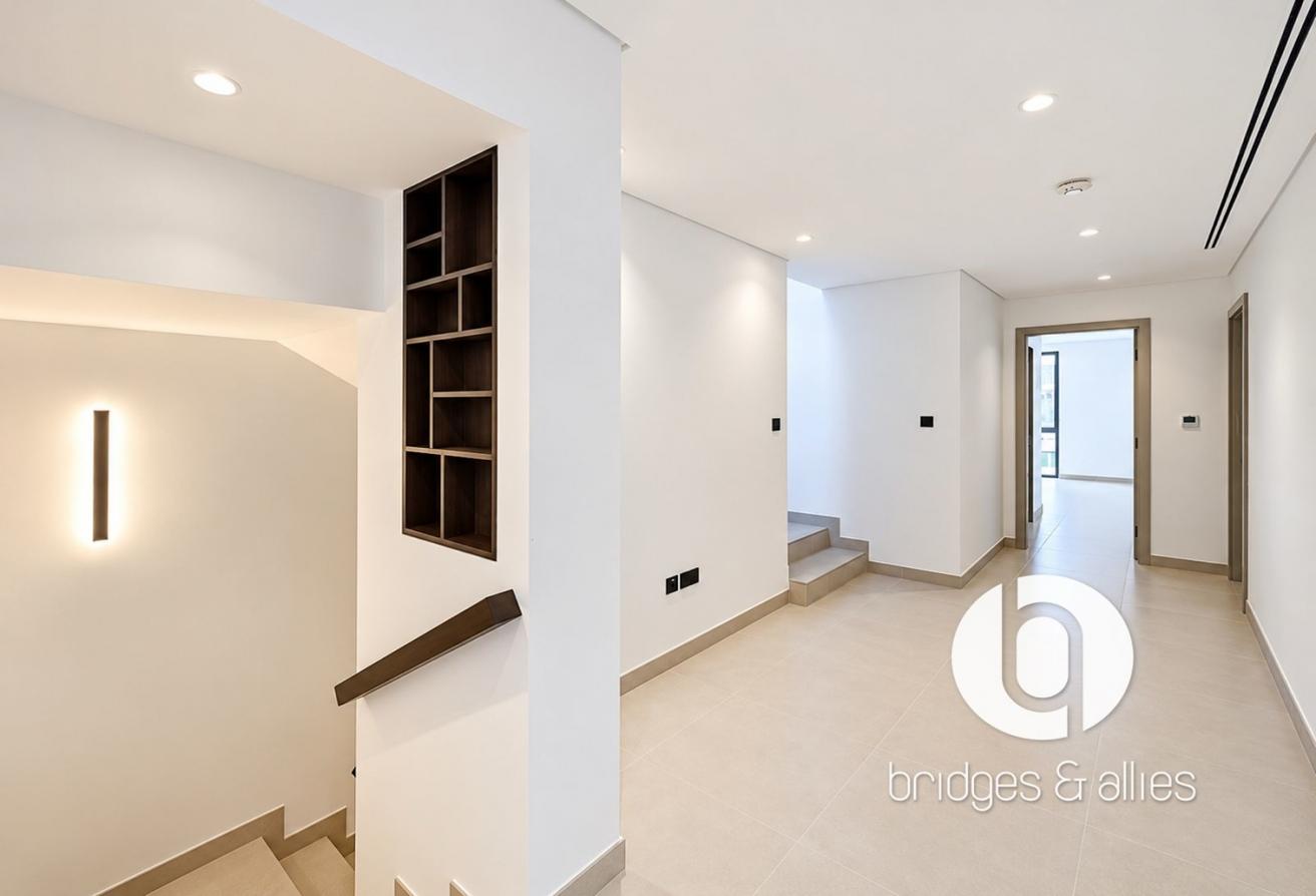 PREMIUM 5 BR VILLA | ON GREEN BELT | VACANT SOON photo 7