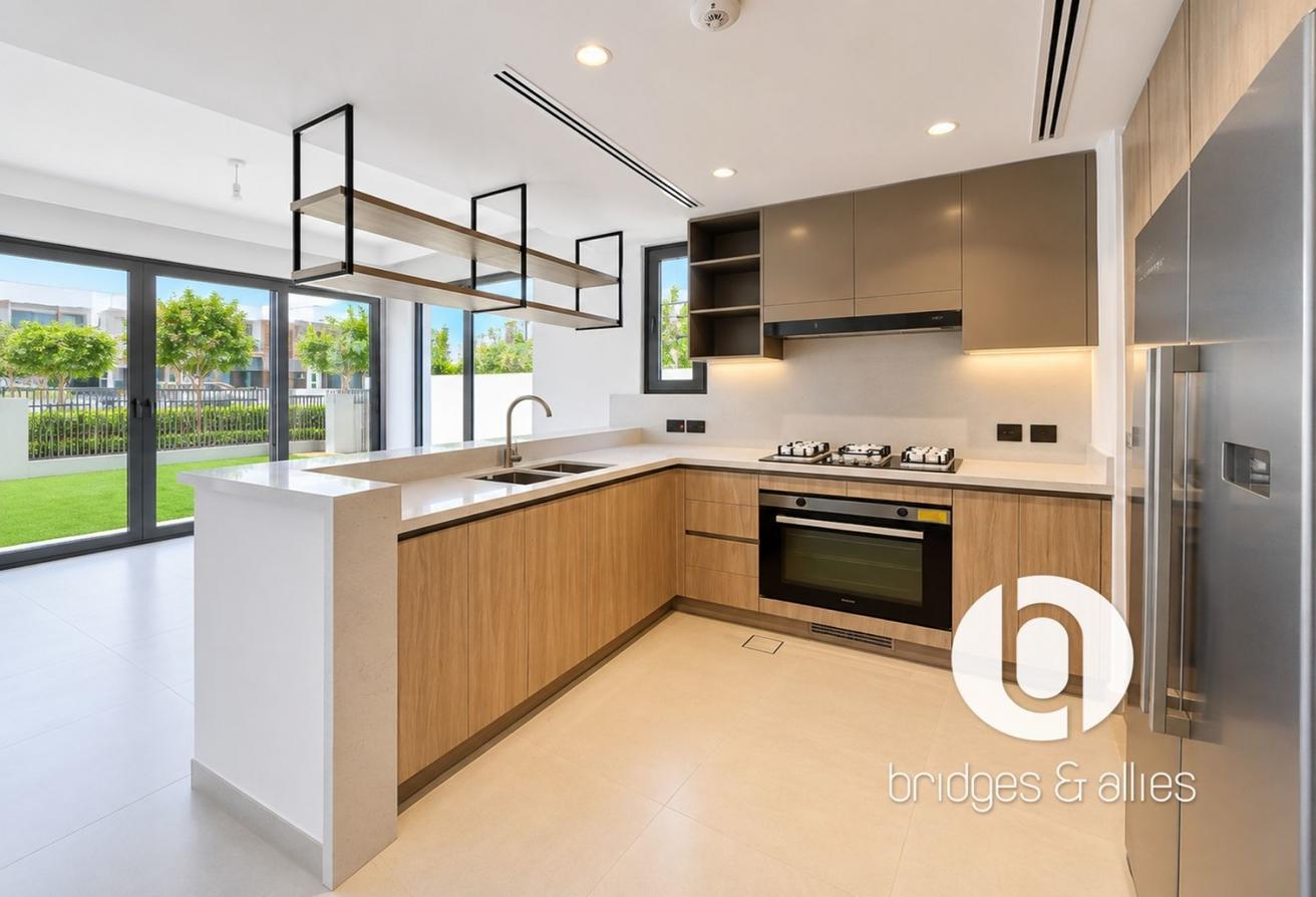 PREMIUM 5 BR VILLA | ON GREEN BELT | VACANT SOON photo 6