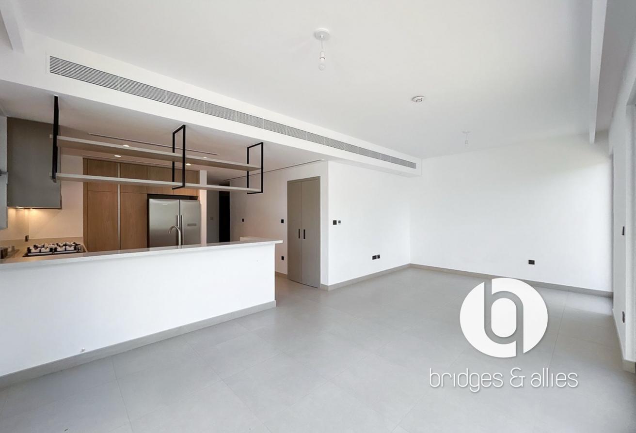 PREMIUM 5 BR VILLA | ON GREEN BELT | VACANT SOON photo 4