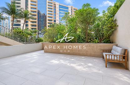 Apartment - 1 - 2 for rent in Sapphire - Tiara Residences - Palm Jumeirah - Dubai