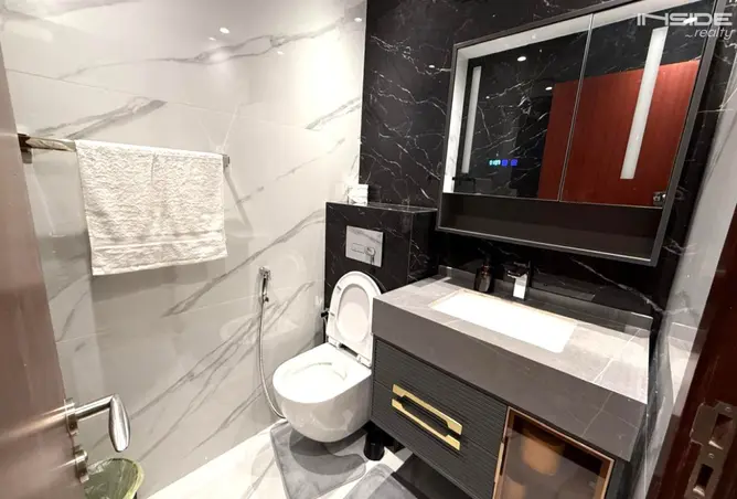 163261147 - Property Image 3
