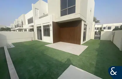 Villa - 4 Bedrooms - 3 Bathrooms for rent in Noor Townhouses - Town Square - Dubai