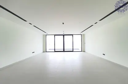 Apartment - 3 Bedrooms - 5 Bathrooms for rent in Sharjah Terraces - Al Khan Lagoon - Al Khan - Sharjah