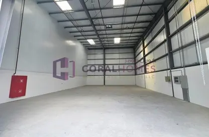 Warehouse - Studio for rent in Dubai Investment Park 1 (DIP 1) - Dubai Investment Park (DIP) - Dubai