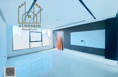 Villa - 5 - 7 for sale in Al Zaheya Gardens - Al Zahya - Ajman