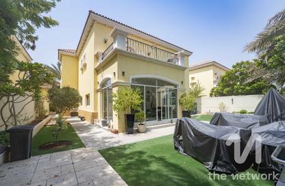 Villa - 4 Bedrooms - 5 Bathrooms for sale in District 7 - Jumeirah Park - Dubai