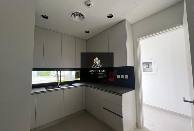 68276828 - Property Image 3