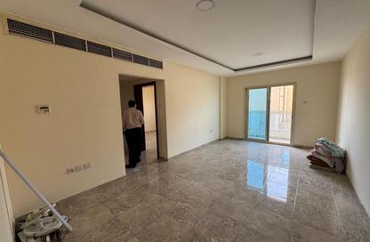 Apartment - 2 Bedrooms - 2 Bathrooms for rent in Al Jawhara Building - Al Rawda 3 - Al Rawda - Ajman