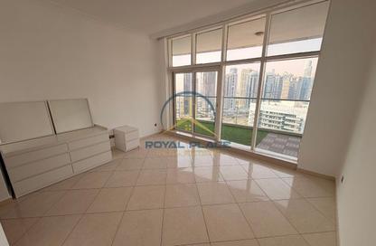 Apartment - 2 Bedrooms - 2 Bathrooms for rent in The Royal Oceanic - Dubai Marina - Dubai