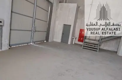 مستودع - استوديو - 1 حمام للايجار في الجرف الصناعية 3 - الجرف الصناعية - عجمان