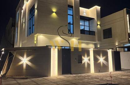 Villa - 5 Bedrooms - 6 Bathrooms for sale in Al Yasmeen 1 - Al Yasmeen - Ajman