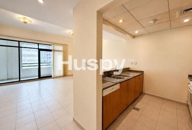 Ready To Move In | Unfurnished | Low Floor photo 3