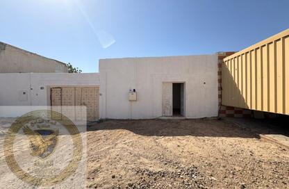 Compound - 3 Bedrooms - 2 Bathrooms for rent in Al Ghafia - Al Riqqa - Sharjah