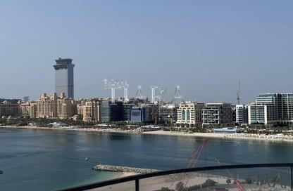 Apartment - 1 Bedroom - 1 Bathroom for sale in Palace Beach Residence Tower 2 - Palace Beach Residence - EMAAR Beachfront - Dubai Harbour - Dubai