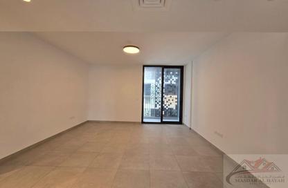 شقة - غرفة نوم - 2 حمامات للايجار في شقق أريج - الجادة - الشارقة