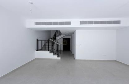 Townhouse - 4 - 4 for rent in Verona - Damac Hills 2 - Dubai