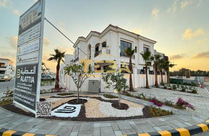 Villa - 5 Bedrooms - 7 Bathrooms for sale in Al Yasmeen 1 - Al Yasmeen - Ajman