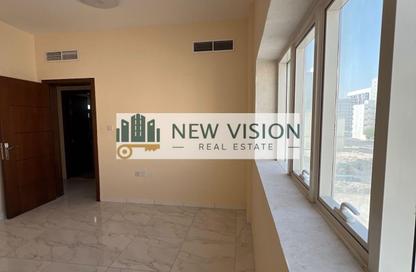 Apartment - 1 - 1 for rent in Bu Tina - Al Sharq - Sharjah