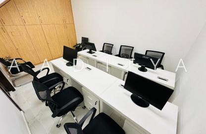 Office Space - Studio - 1 Bathroom for rent in Reem Residency - Al Karama - Dubai