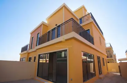 Townhouse - 5 Bedrooms - 6 Bathrooms for sale in Portofino - Damac Lagoons - Dubai