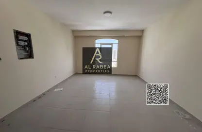 Apartment - 2 Bedrooms - 3 Bathrooms for rent in Corniche Tower - Ajman Corniche Road - Ajman