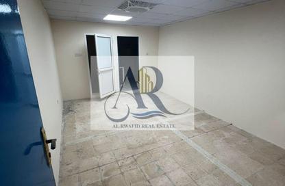 سكن عمال - استوديو - 8 حمامات للايجار في الجرف 2 - الجرف - عجمان وسط المدينة - عجمان