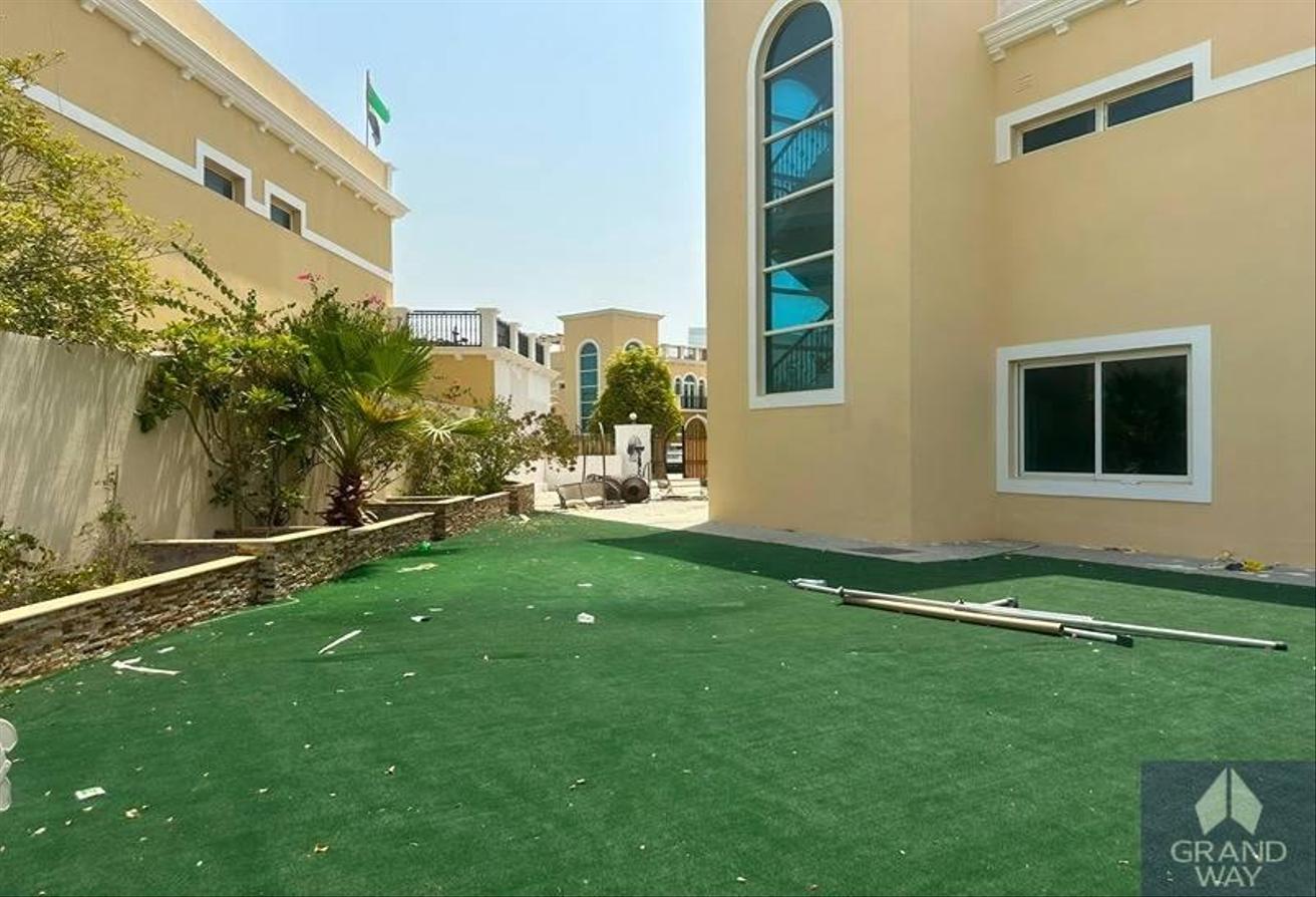Standalone 4BR Villa | Big Garden | Family Living photo 25
