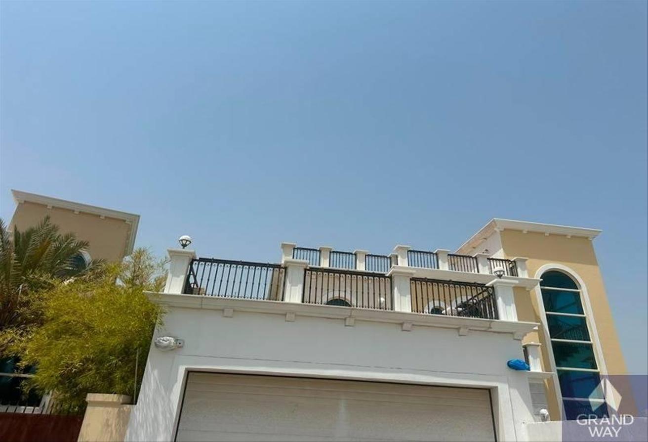 Standalone 4BR Villa | Big Garden | Family Living photo 5