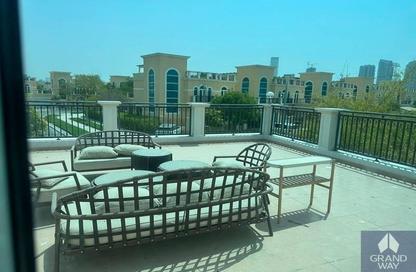 Villa - 4 - 5 for rent in Legacy Nova Villas - District 9 - Jumeirah Park - Dubai