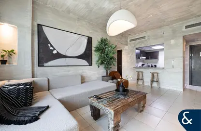 Apartment - 1 Bedroom - 2 Bathrooms for sale in The Point - Dubai Marina - Dubai