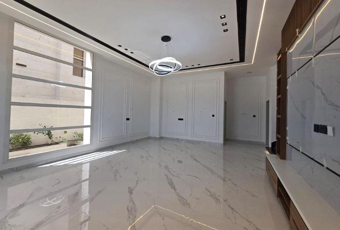 74619221 - Property Image 3