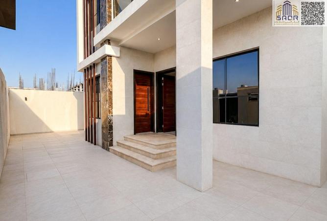 132491700 - Property Image 2
