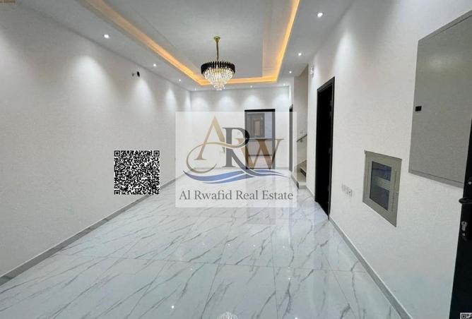 72724059 - Property Image 3