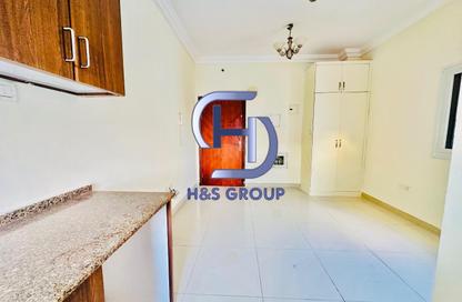 Apartment - Studio - 1 Bathroom for rent in Fire Station Road - Muwaileh - Sharjah