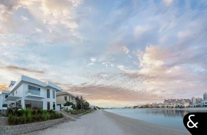 Villa - 6 Bedrooms - 7 Bathrooms for sale in Garden Homes Frond B - Garden Homes - Palm Jumeirah - Dubai