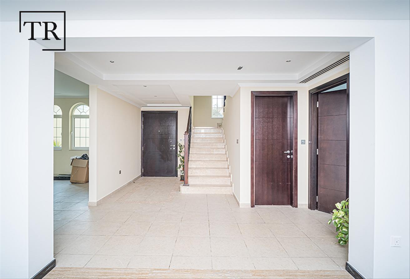 Corner Villa | Huge Plot | Maid’s Room | Well Kept photo 4