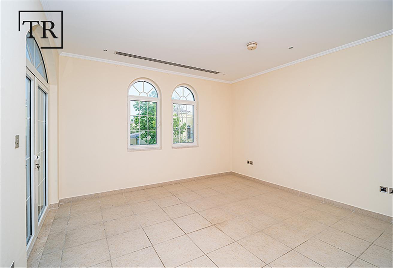 Corner Villa | Huge Plot | Maid’s Room | Well Kept photo 19