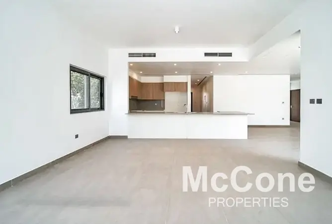 147801335 - Property Image 3